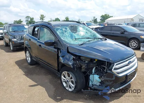 2018 Ford Escape Se z USA, uszkodzony, nr VIN 1FMCU0GD0JUB08098